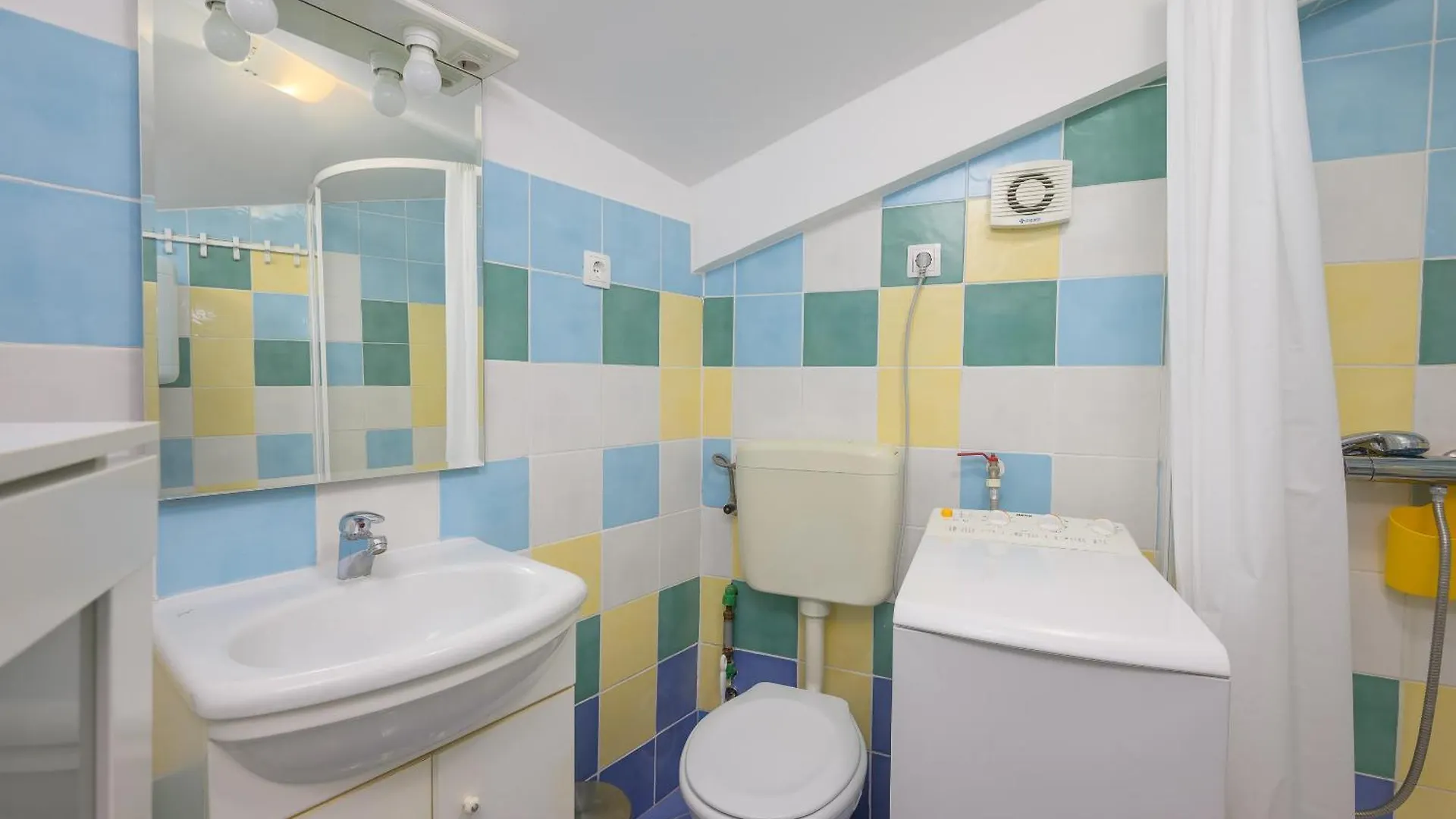 Dida I Nonna Piazza View Apartment ポレッチ